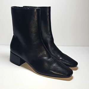 LOFT Seamed Ankle Booties Black Faux Leather Block Heel Boots Zip Size 9